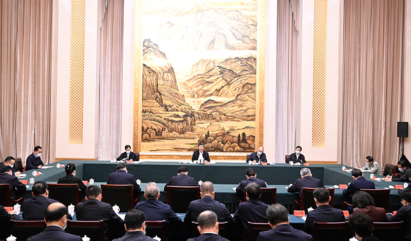 5月17日上午，中共中央总书记、国度主席、中央军委主席习近平在陕西西安主持中国－中亚峰会前夕，专门听取陕西省委和省当局工作汇报，颁发了重要讲话。